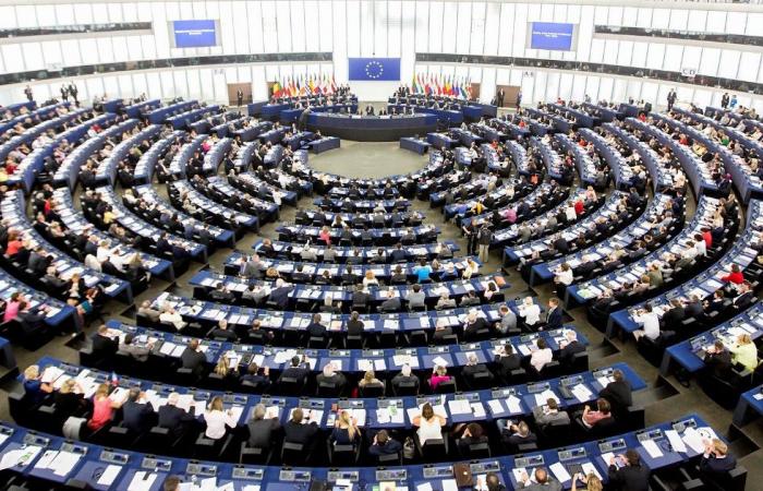 « L’Europe prépare une réponse rapide à une attaque atomique » : la demande du Parlement européen contre l’escalade nucléaire russe