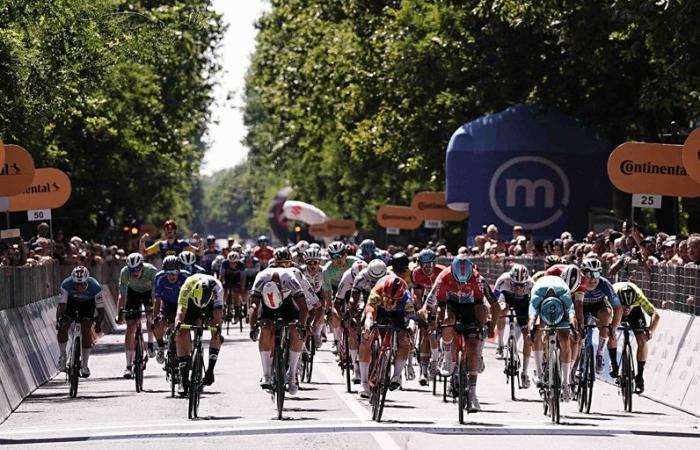 Le Belge De Schuyteneer remporte la cinquième étape du Giro Next Gen au sprint