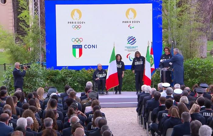 Mattarella remet le drapeau tricolore aux porte-drapeaux de Parigi2024 – il Fatto Nisseno