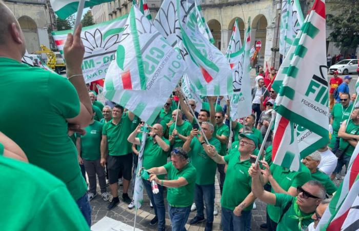Uliano à Caserta, plus de 10 000 travailleurs impliqués dans les crises en Campanie, nous ne laissons pas les gens tranquilles, où est la politique ? – Fédération italienne des métallurgistes
