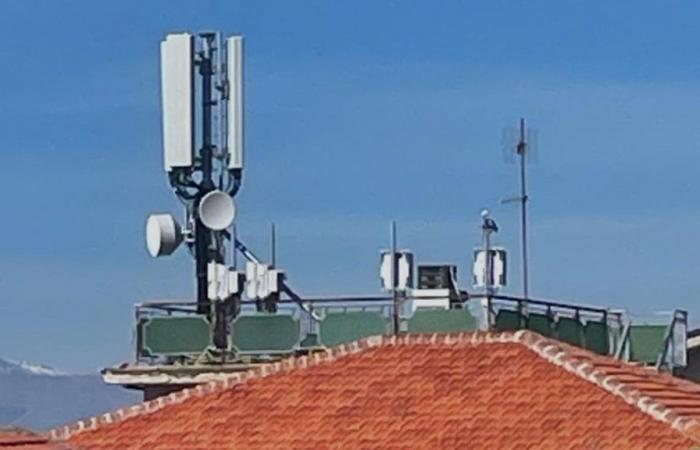 Nouvelles antennes, arrêt de la Commune à Lerici. “Non compatible avec le paysage”