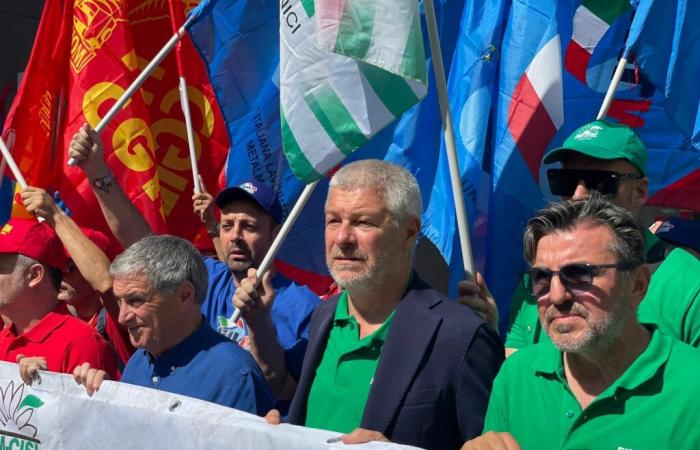Uliano à Caserta, plus de 10 000 travailleurs impliqués dans les crises en Campanie, nous ne laissons pas les gens tranquilles, où est la politique ? – Fédération italienne des métallurgistes