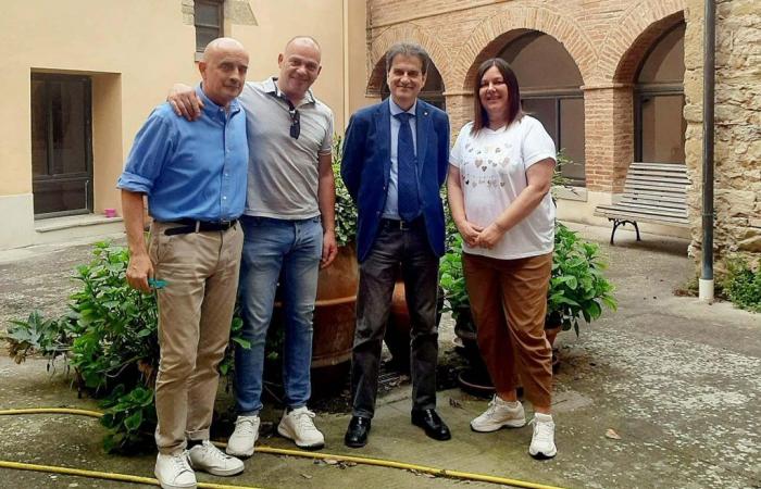 Deux matelas offerts à la Casa Pia par le Rotary Club d’Arezzo