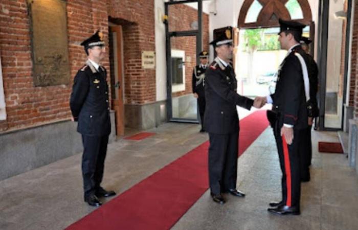 Le Général CA Galletta visite le commandement provincial des Carabiniers de Cuneo