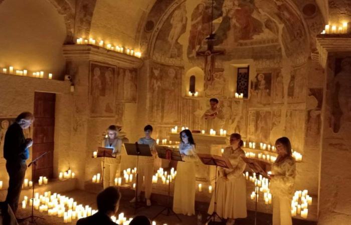 Mille bougies pour Flavia, l’église de Sant’Alò de Terni s’illumine de solidarité