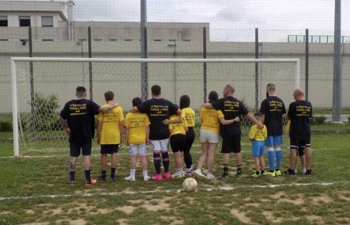 Asti, en prison le match entre les détenus et leurs enfants