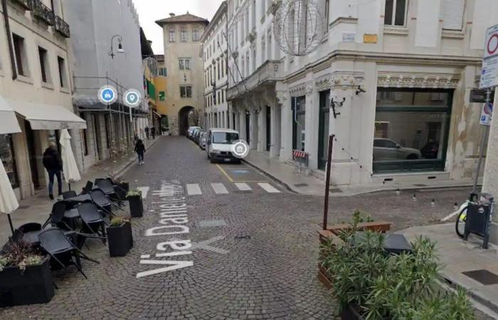 Udine. Un jeune de 20 ans a été agressé et dévalisé en centre-ville – PrimaUdine