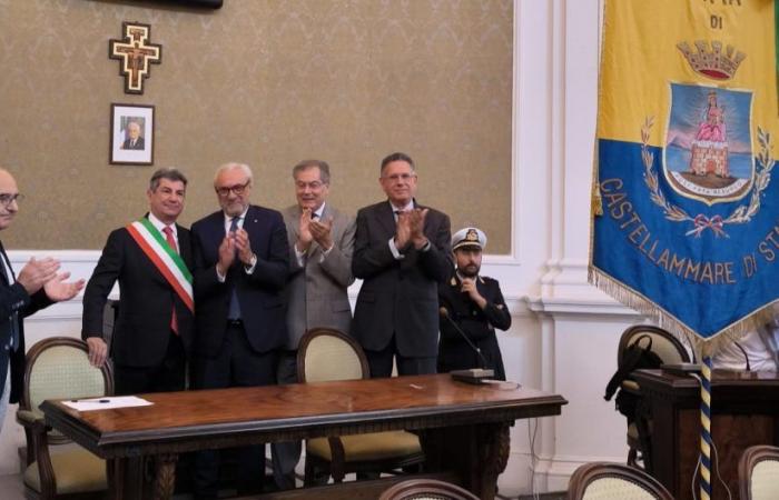 Castellammare, Vicinanza proclamé maire : Redonnons la dignité aux habitants de Stabia – Le discours d’inauguration le jour de la passation de pouvoir