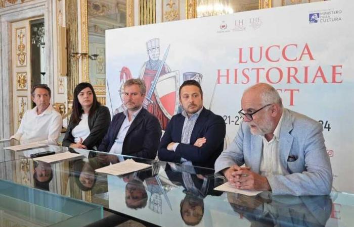 Trois jours à travers le temps avec le « Lucca Historiae Fest » Il Tirreno