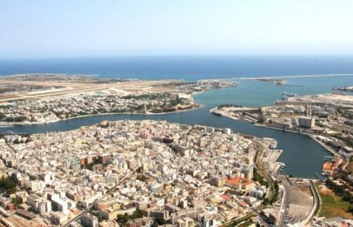 Port de Brindisi : Dongfeng, réponses officielles et exclusion du Ten-T en juillet