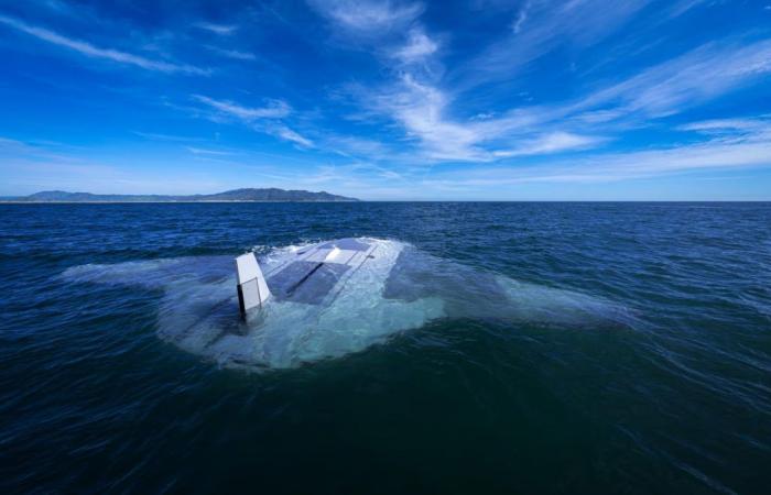 Manta Ray, le drone sous-marin géant de la DARPA prend la mer