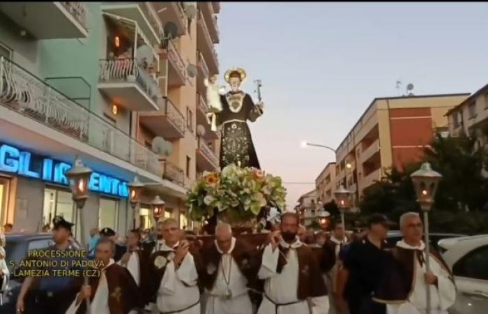 Lamezia, plus de vingt mille utilisateurs ont suivi la retransmission en direct de la Procession de Saint Antoine –