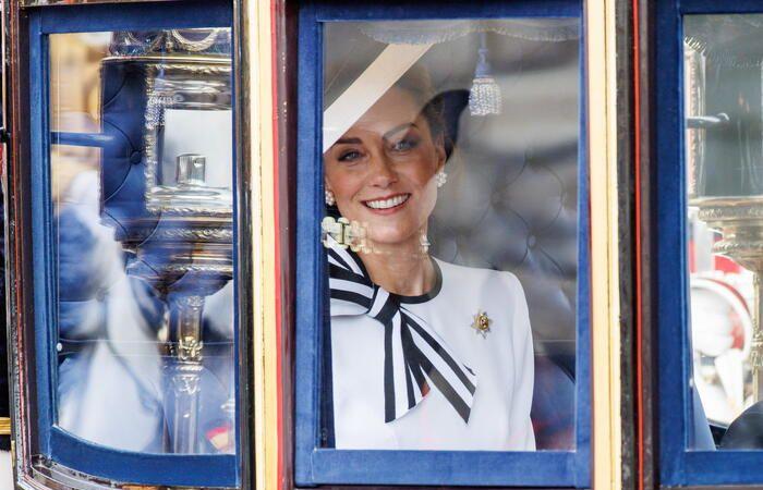 Le roi Charles ouvre le défilé “Trooping the Colour”, Kate réapparaît en public – Actualités