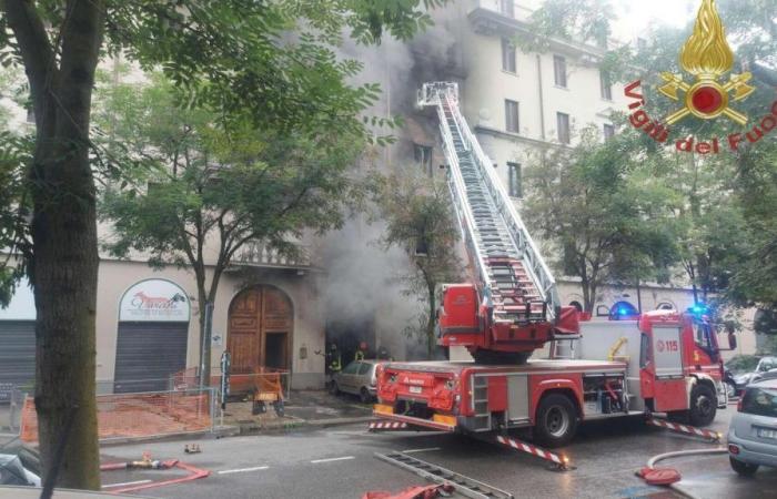 Incendie à Milan, 3 morts par empoisonnement : il s’agissait d’un père, d’une mère et d’un fils – VIDEO