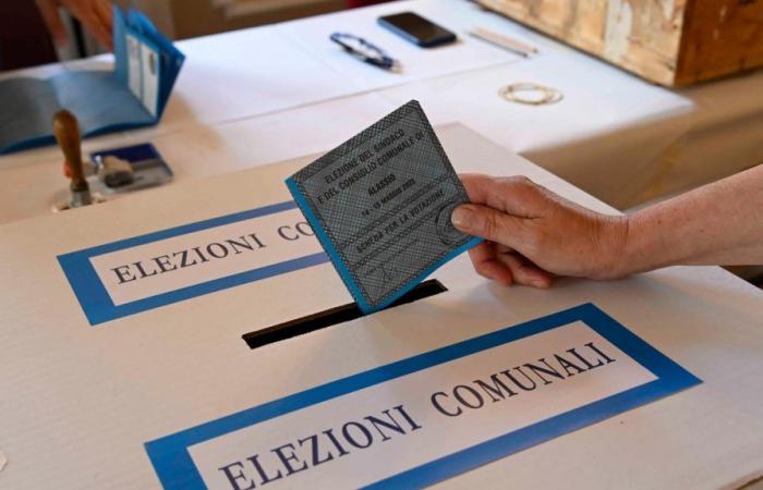 Bulletins de vote dans la province de Padoue, seulement à Rubano il y a égalité
