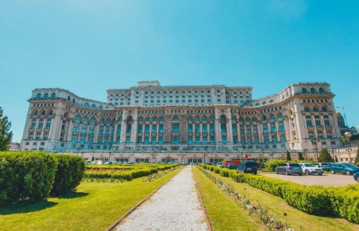 Le bâtiment le plus lourd du monde se trouve à Bucarest : le connaissez-vous ? — idéaliste/actualités