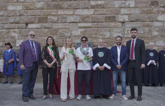 Florence, Couronnement de Marzocco et Prix Corona à Silvia Daddi de Mollica’s et Gianmaria Vassallo