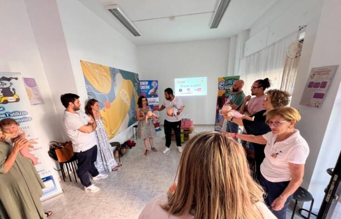 Enfants en sécurité, cours de premiers secours pour parents, grands-parents et baby-sitters à Crotone