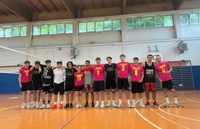Volleyball, ISIS remporte le derby de Luino contre le lycée Sereni