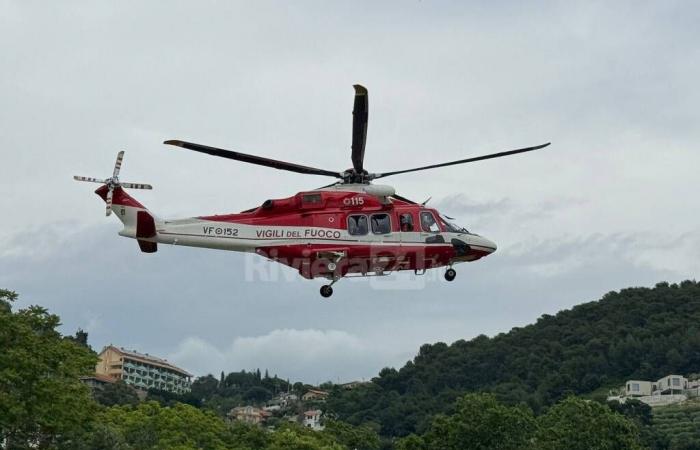 Service de secours par hélicoptère des pompiers ligures, syndicat: «Pénurie de pilotes, zone de Vintimille au Latium sans défense»