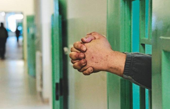 Un prisonnier de 74 ans se suicide dans la prison de Teramo. Il y a eu 44 cas depuis début 2024. “C’est une défaite pour l’Etat”