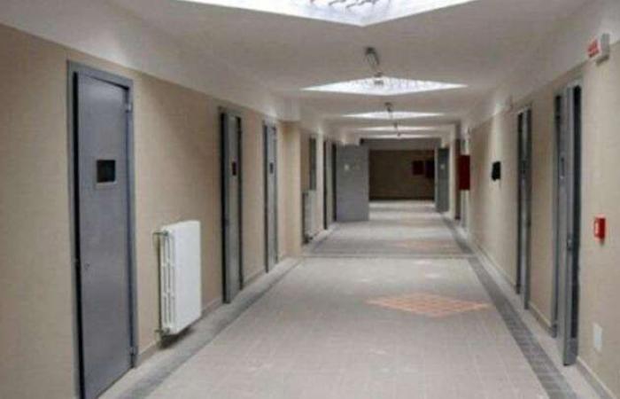 Prison de Trente, un détenu gifle deux policiers et les envoie à l’hôpital – Actualités