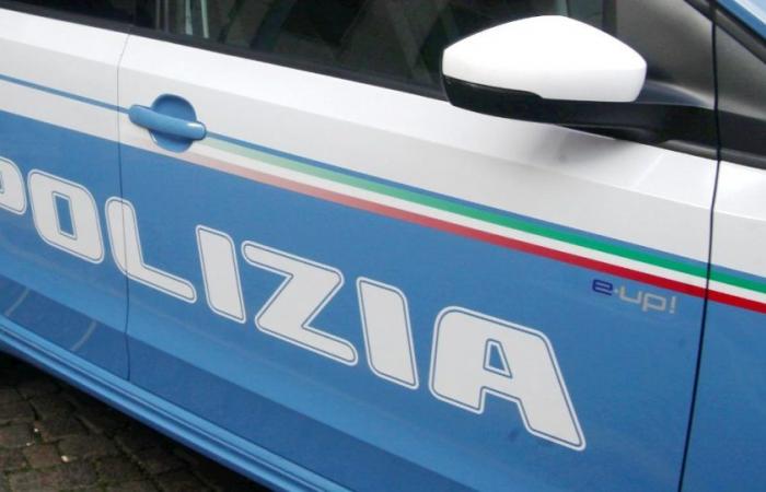 Un maçon retrouvé blessé à la tête chez lui à Bologne, un homme de 38 ans arrêté: il est accusé de meurtre