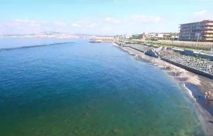 Portici, ouvre le nouveau front de mer avec les plages du Parco a Mare