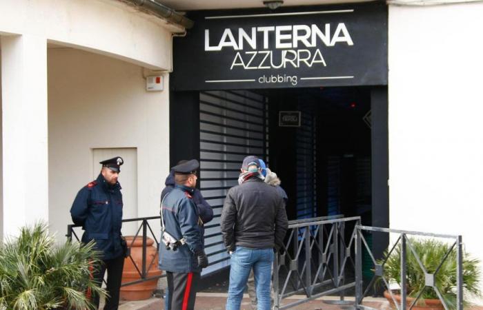 Massacre de Corinaldo, procès Lanterna Azzurra : tous acquittés pour les crimes les plus graves d’homicides multiples et de catastrophe par négligence : le fait n’existe pas