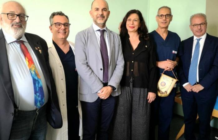 Le Rotary Club de Brindisi Appia Antica fait don de moniteurs à la gériatrie pour surveiller les fonctions vitales des patients