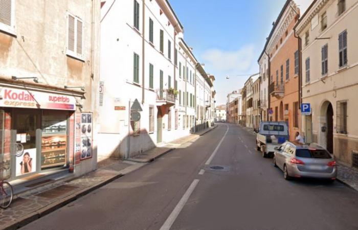Mantoue se sent malade via Trieste. Un homme de 59 ans décède peu après son arrivée à l’hôpital