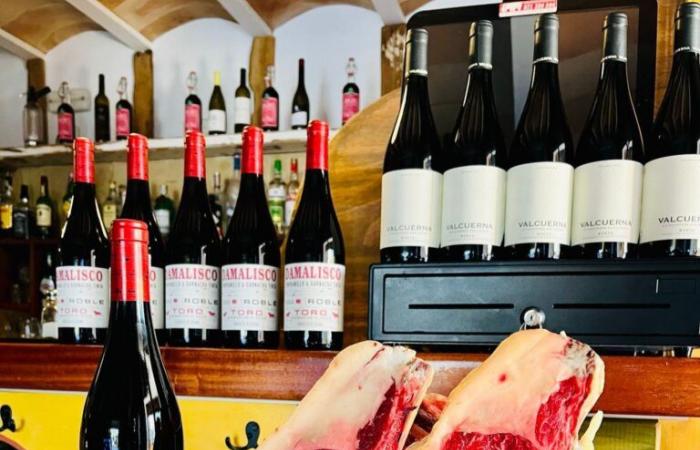Formentera, le restaurant “El Cruce” : cuisine toscane, viande excellente et pizzas excellentes. Il est la nouveauté la plus réussie de la saison 2024