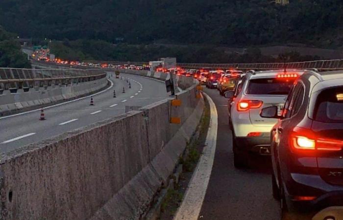 Le cauchemar du trafic estival revient en Ligurie et il manque toujours un plan précis pour les chantiers d’autoroutes