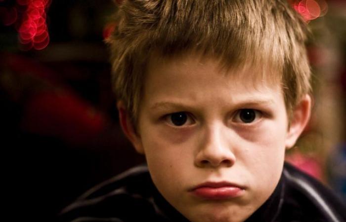 Attention parents : vos enfants ont un jour préféré pour les grosses crises de colère. Comment gérer les tempêtes émotionnelles. J’étudie
