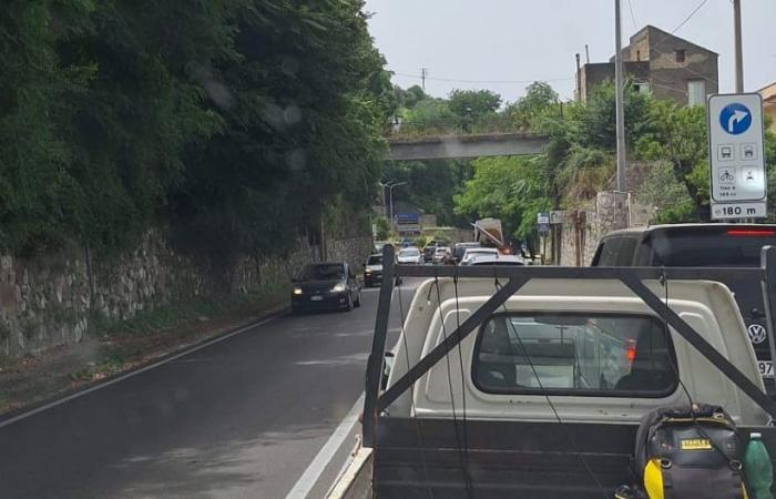 Castellammare, pipeline cassé à Pozzano : la route nationale de Sorrente rouvre et via Acton reste fermée – Péninsule de Sorrente et Capri sans eau jusqu’à ce soir