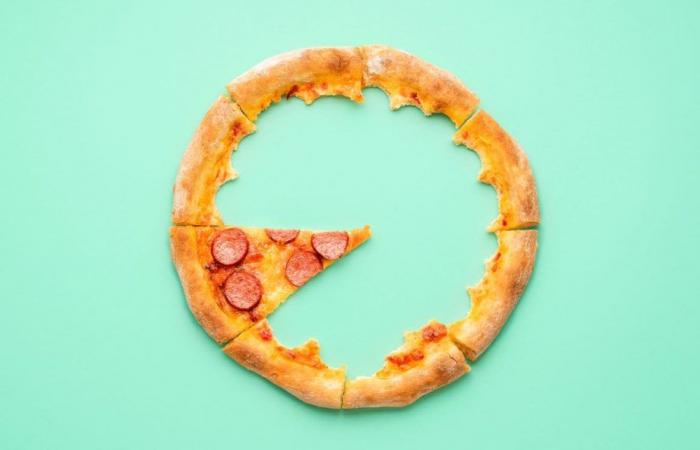 La croûte de pizza, si vous la jetez, vous êtes vraiment démodée : la nouvelle tendance gourmande aux étoiles et aux rayures conquiert aussi l’Italie