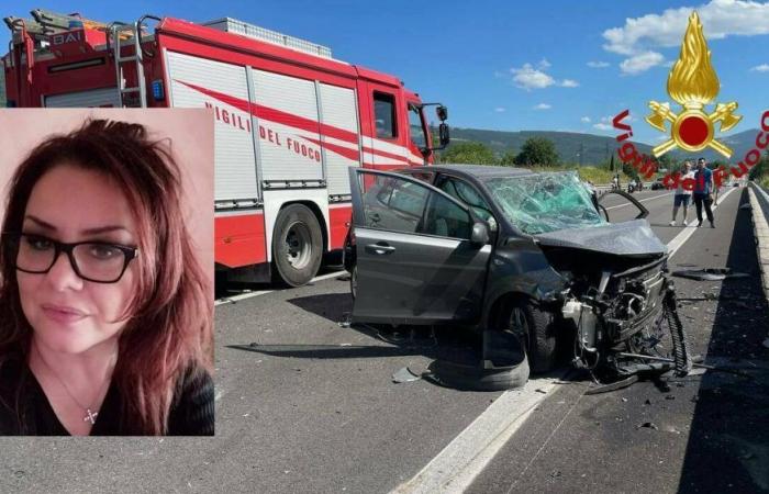 Catia Calisti morte, la chanteuse (star de Fantastico) victime d’un accident de la route sur la Flaminia