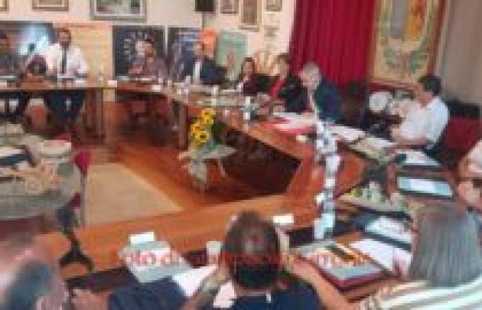 La séance du conseil municipal 2024-2029 a débuté hier soir à Sant’Anna Arresi