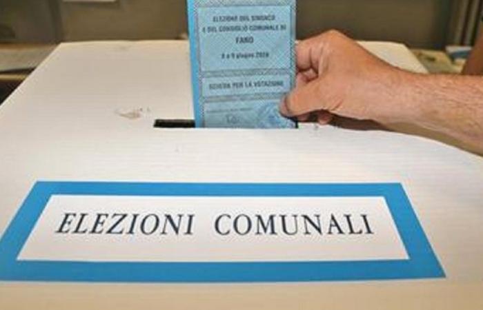 Vote à Urbino, échange de plaintes. Impliqué par le centre-droit pour un audio Carrabes : «Mais c’était une blague»
