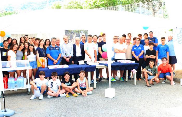Arvalia Nuoto Lamezia célèbre la victoire de Gianluca Pittelli à la Coupe Comen avec l’équipe nationale italienne