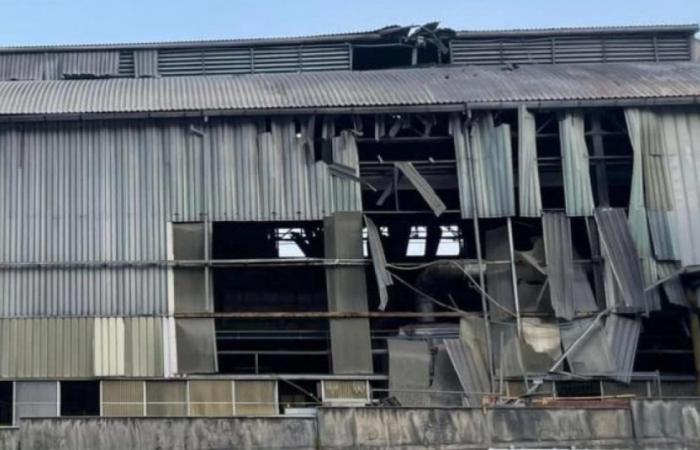 Explosion dans l’usine d’aluminium, l’état de deux ouvriers hospitalisés à Vérone reste grave : ils présentent des brûlures à différentes parties du corps