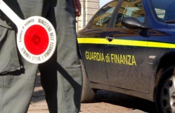 La Spezia, arrêtée avec un kilo de cocaïne dans la voiture, 600 autres grammes cachés dans le garage