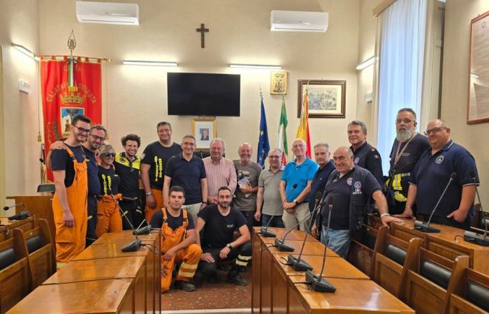 Jumelage de protection civile entre la région sicilienne et la région Lombardie. Hier à Calatafimi Segesta le maire Gruppuso a accueilli le groupe Botticino