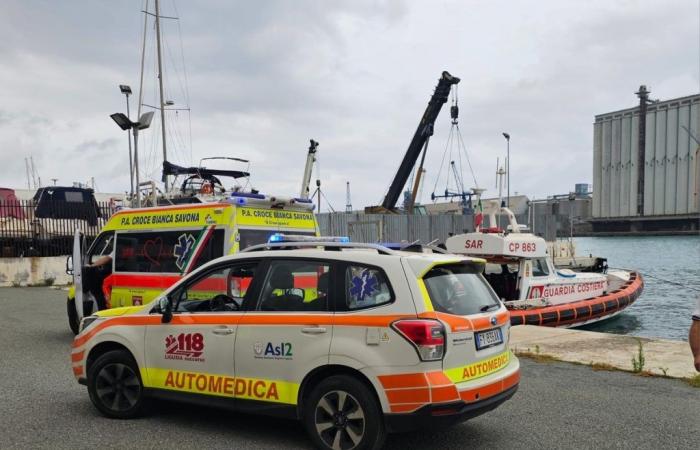 un touriste secouru lors d’une croisière au large de Savone par les garde-côtes et la Croix Blanche – Savonanews.it