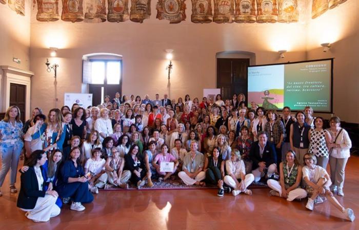 Les Femmes du Vin à Pesaro pour la conférence sur l’œnotourisme avec le conseiller Antonini