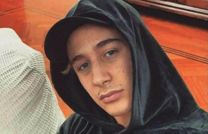 Accident de moto à Secondigliano, Enrico décède à l’âge de 21 ans après 9 jours d’hospitalisation