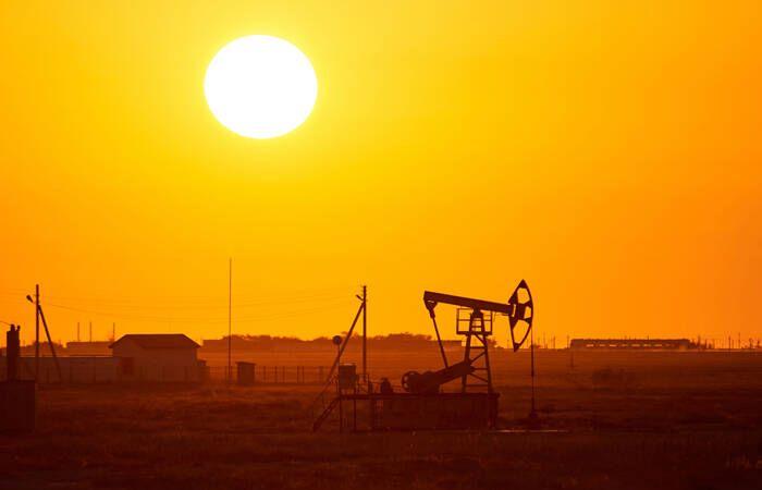 Prévisions des prix du pétrole et du gaz naturel : le WTI entame sa reprise, le gaz toujours faible