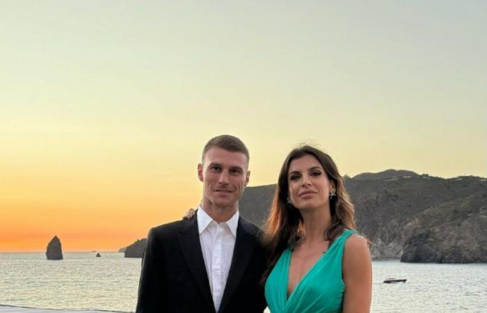 Elisabetta Canalis choisit le mariage de Leotta pour faire ses premiers vrais “débuts dans la société” avec son nouveau partenaire Georgian Cimpeanu: regardez – Gossip.it