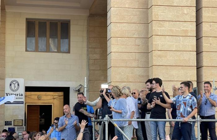 Adriana Poli Bortone est à nouveau maire de Lecce : le centre-droit uni triomphe. Les habitants de Lecce rejettent le maire sortant, Carlo Salvemini