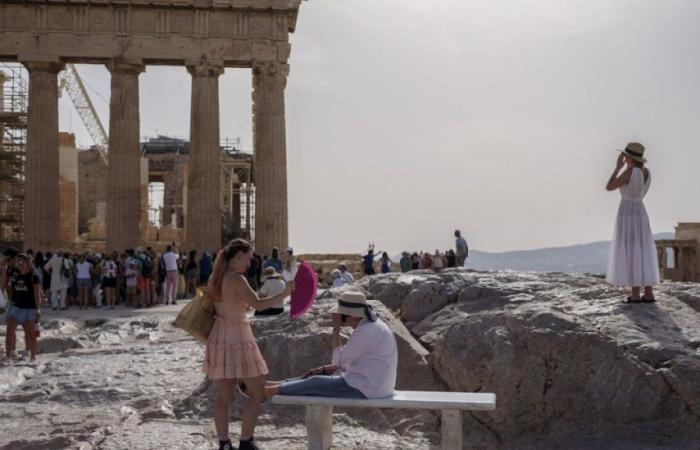 Grèce : des experts mettent en garde les touristes contre les risques de canicule